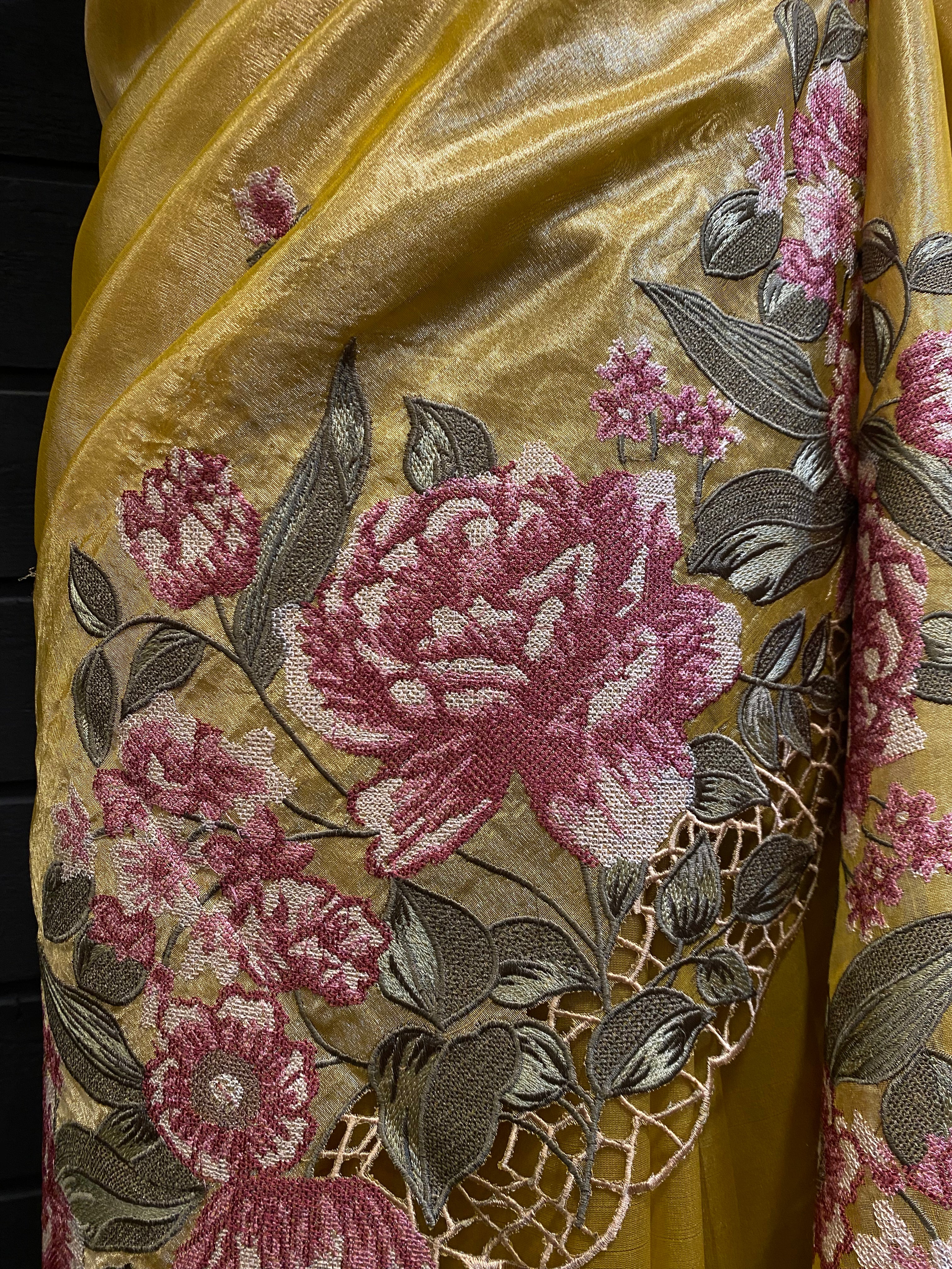 Semi Tissue Cut Work